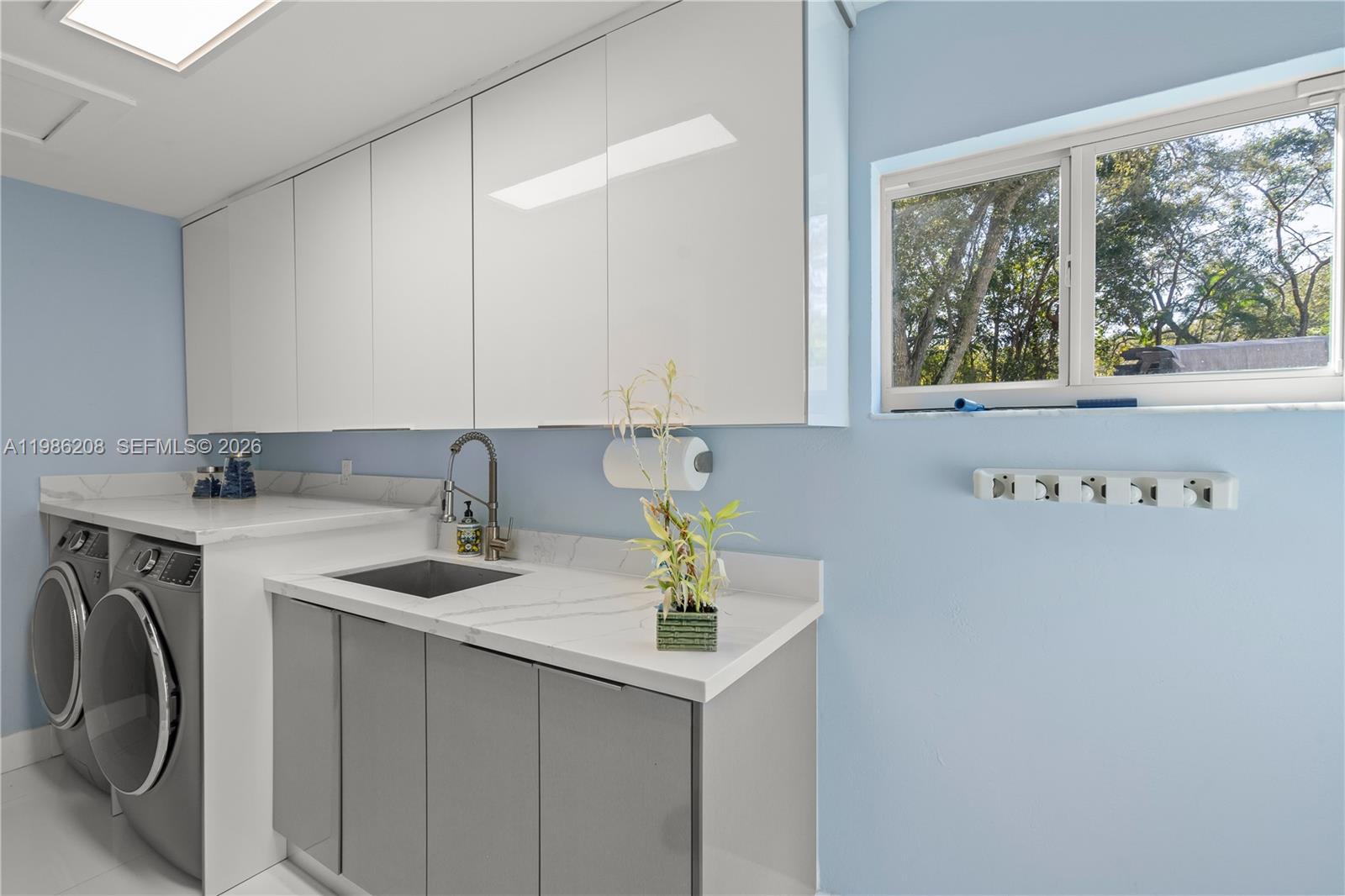 KINGS COVE - Residential