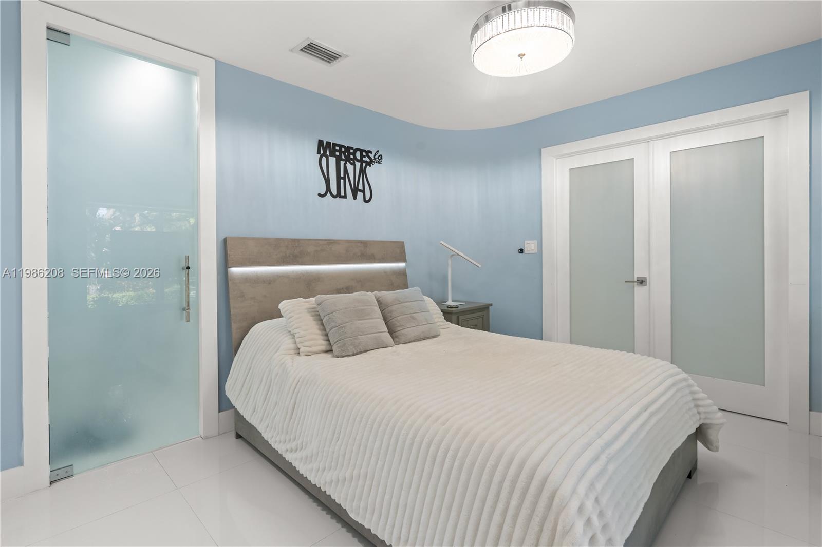 KINGS COVE - Residential