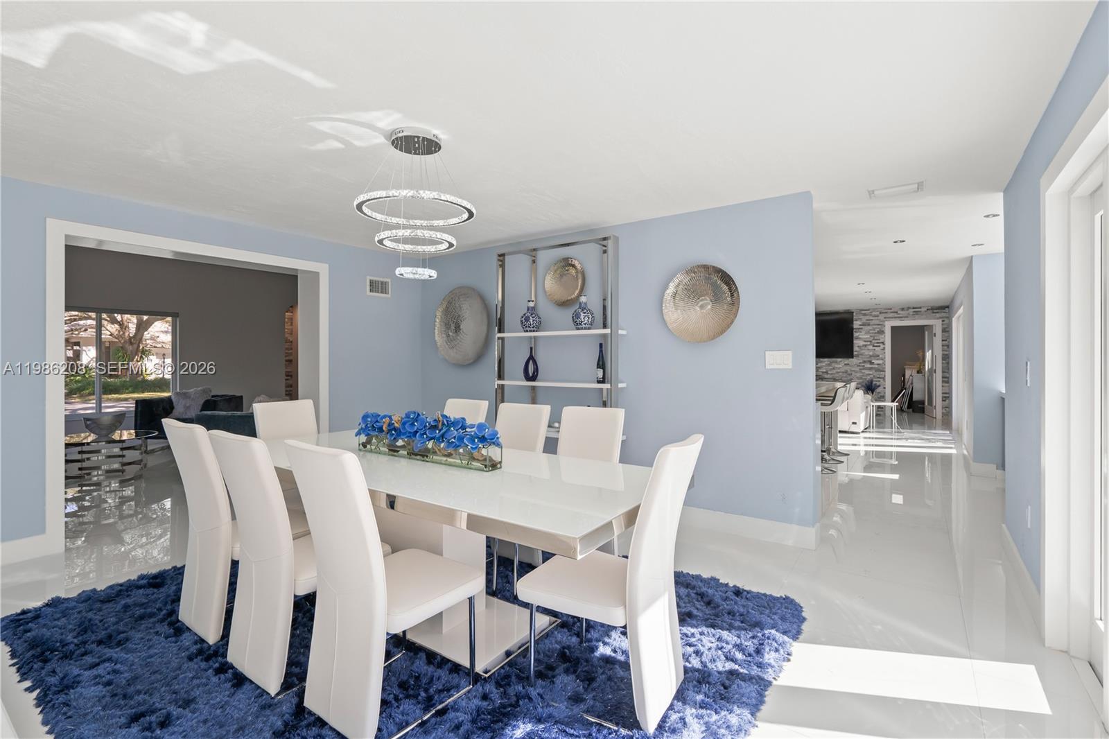 KINGS COVE - Residential