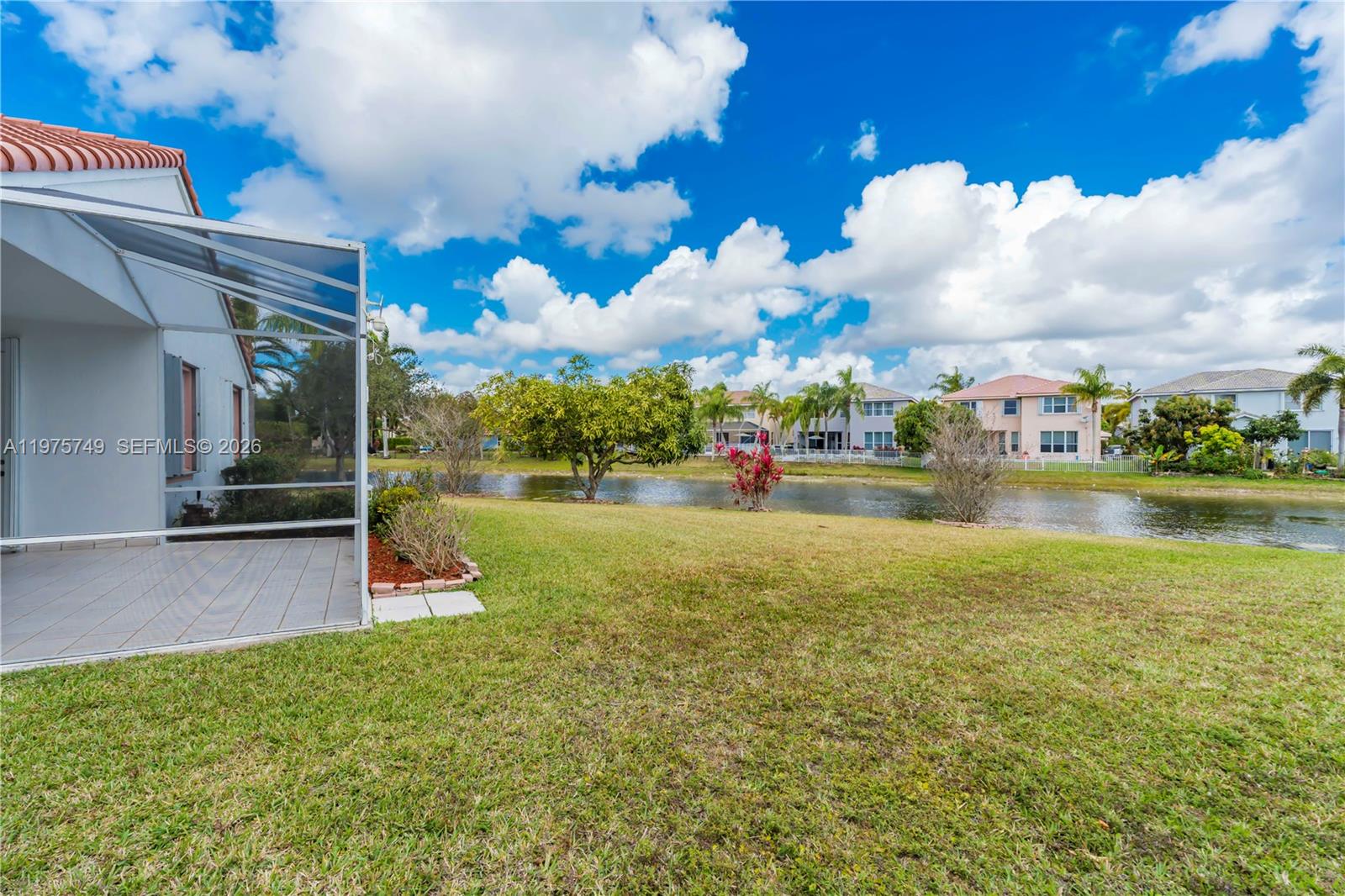 WYNDHAM LAKES CENTRAL - Residential