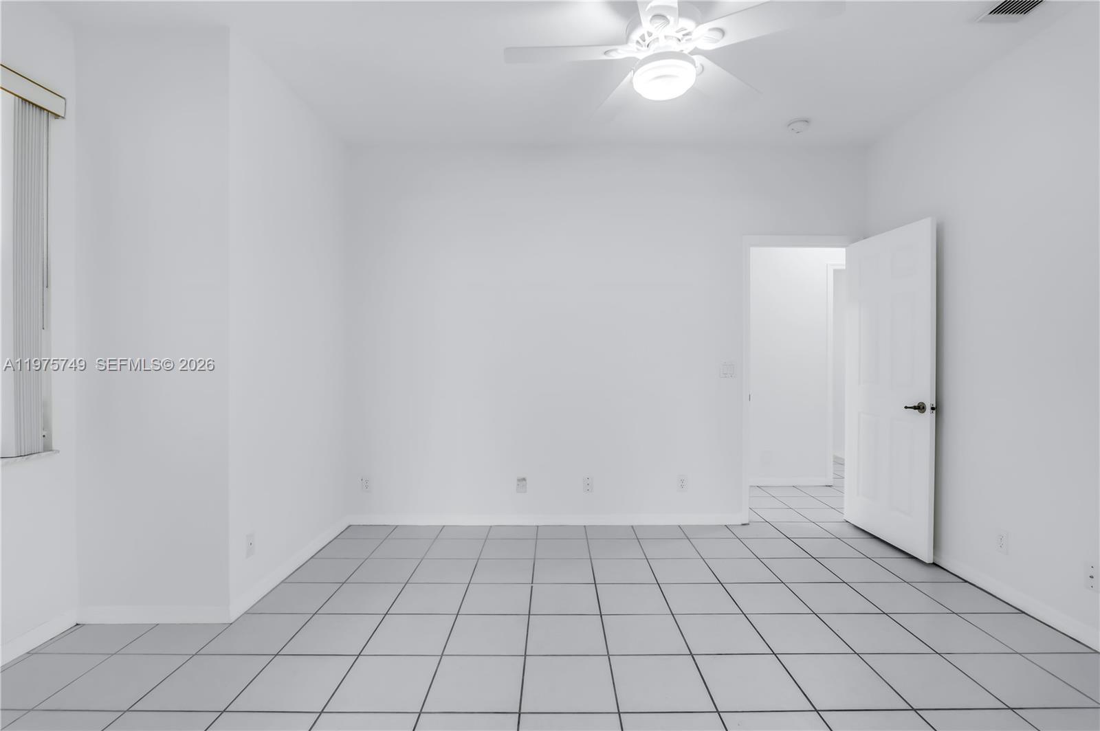 WYNDHAM LAKES CENTRAL - Residential