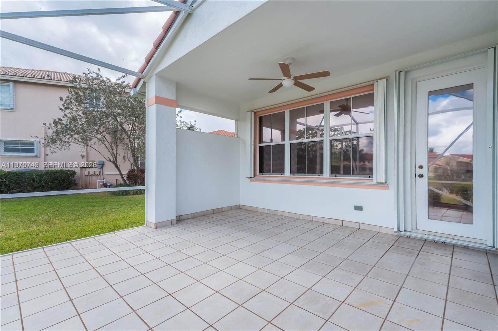 WYNDHAM LAKES CENTRAL - Residential