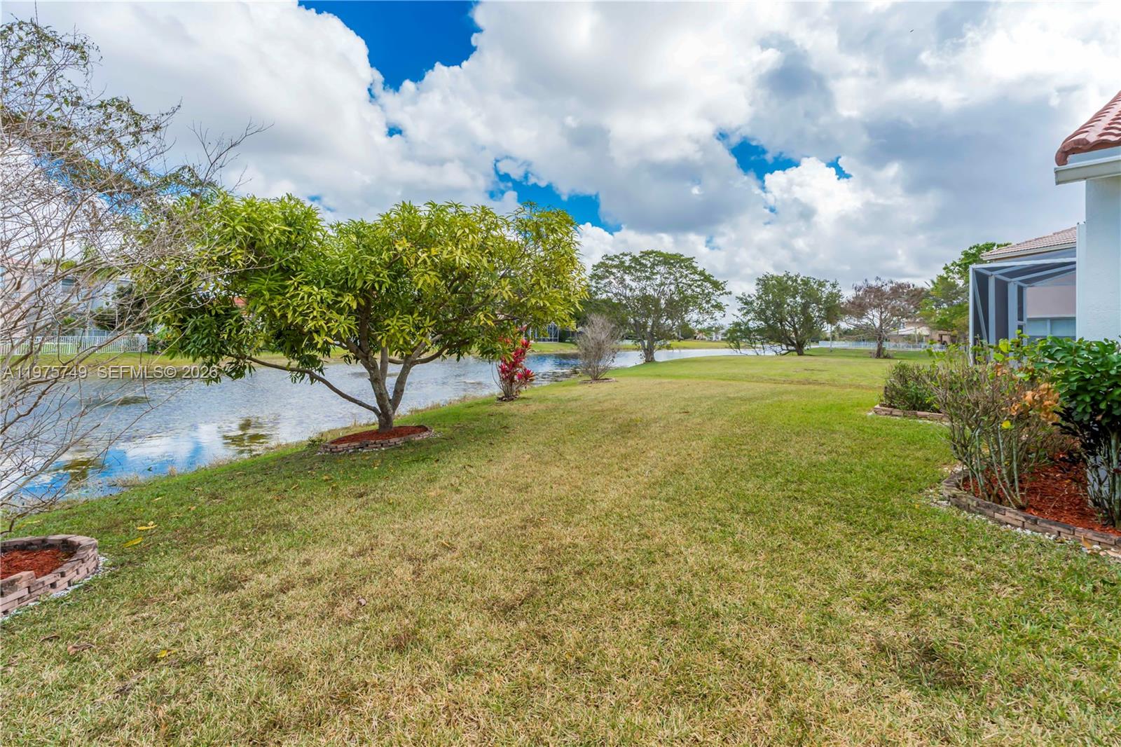 WYNDHAM LAKES CENTRAL - Residential