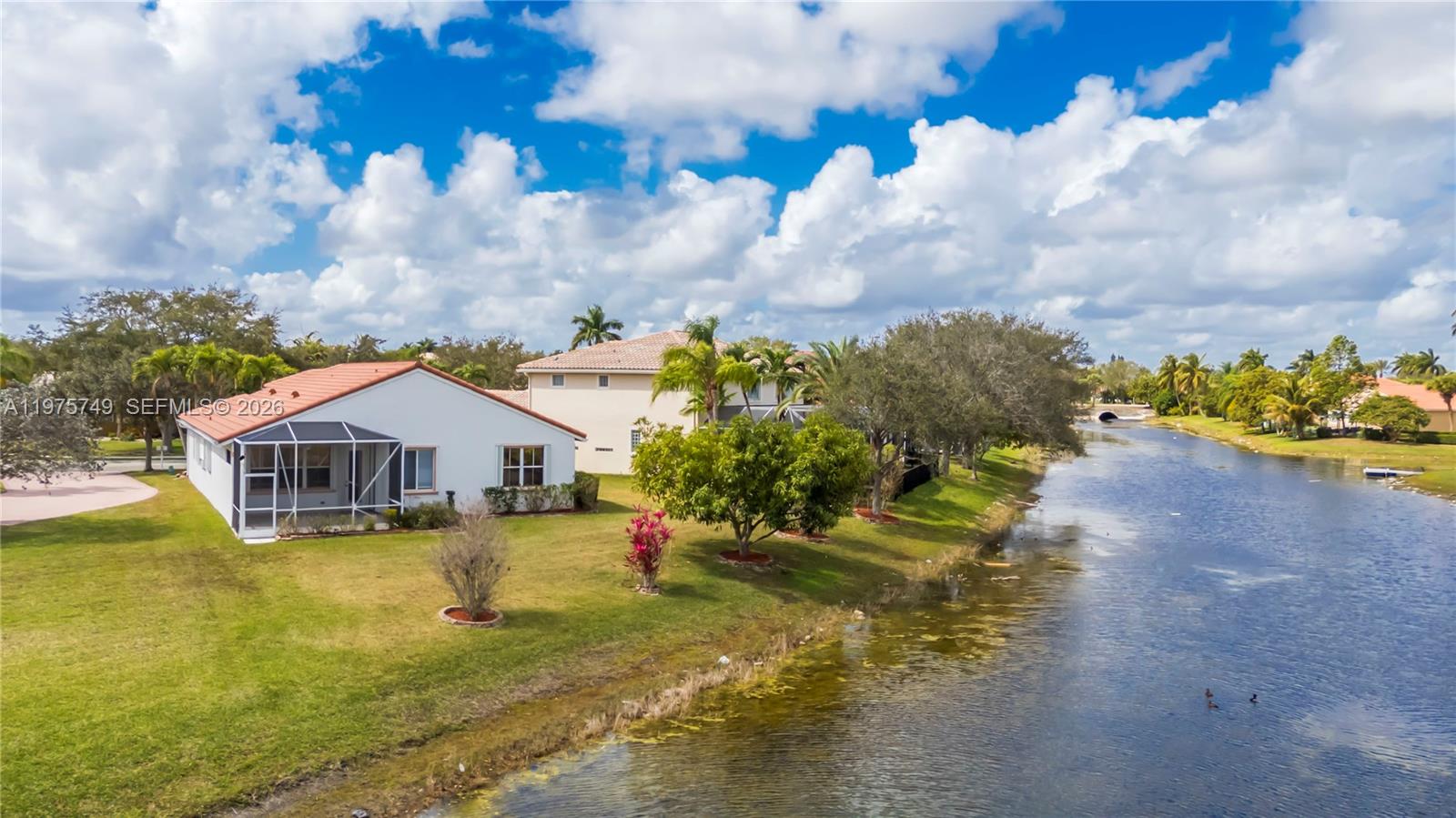 WYNDHAM LAKES CENTRAL - Residential