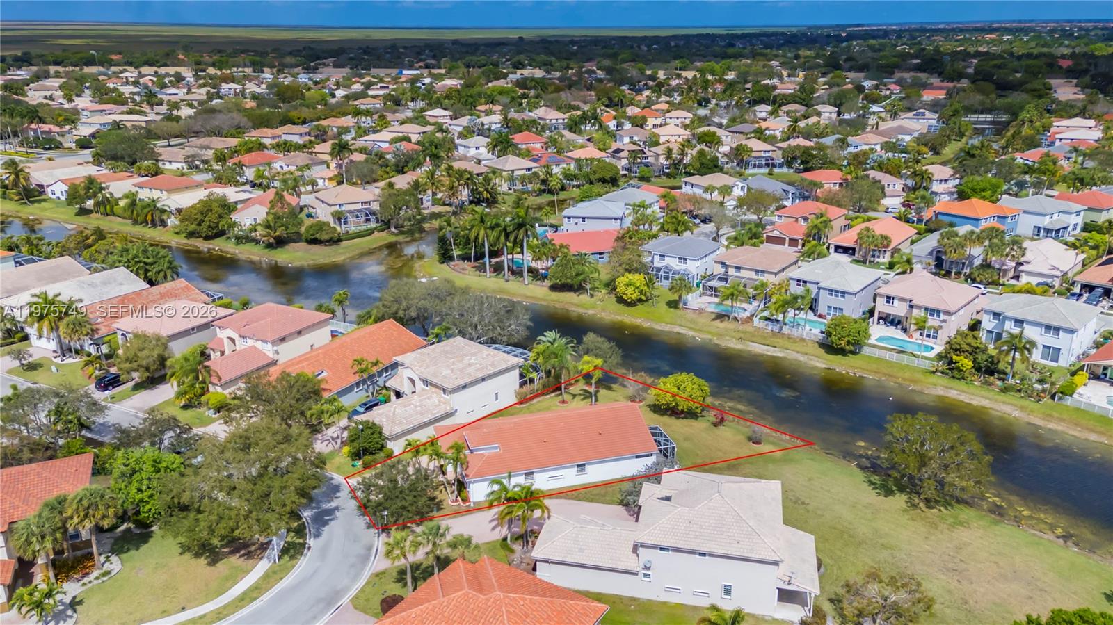 WYNDHAM LAKES CENTRAL - Residential