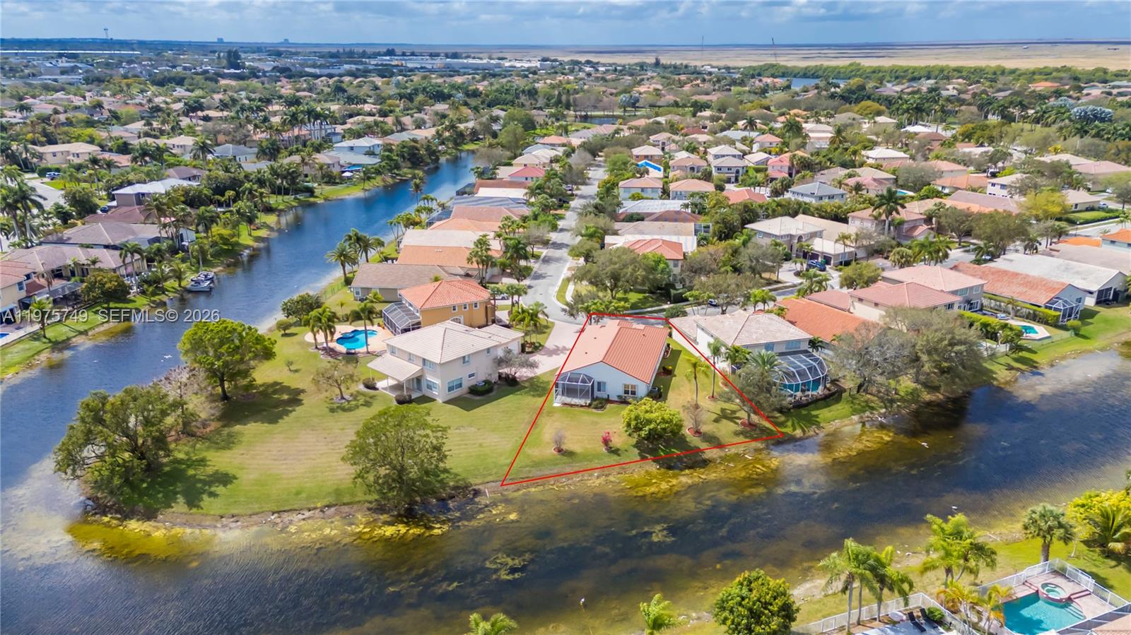 WYNDHAM LAKES CENTRAL - Residential