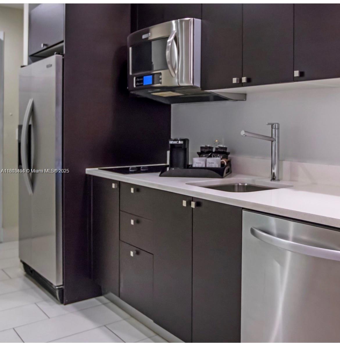 Rental Property at 5300 Nw 87th Ave 1507, Doral, Miami-Dade County, Florida - Bedrooms: 1 
Bathrooms: 1  - $3,500 MO.