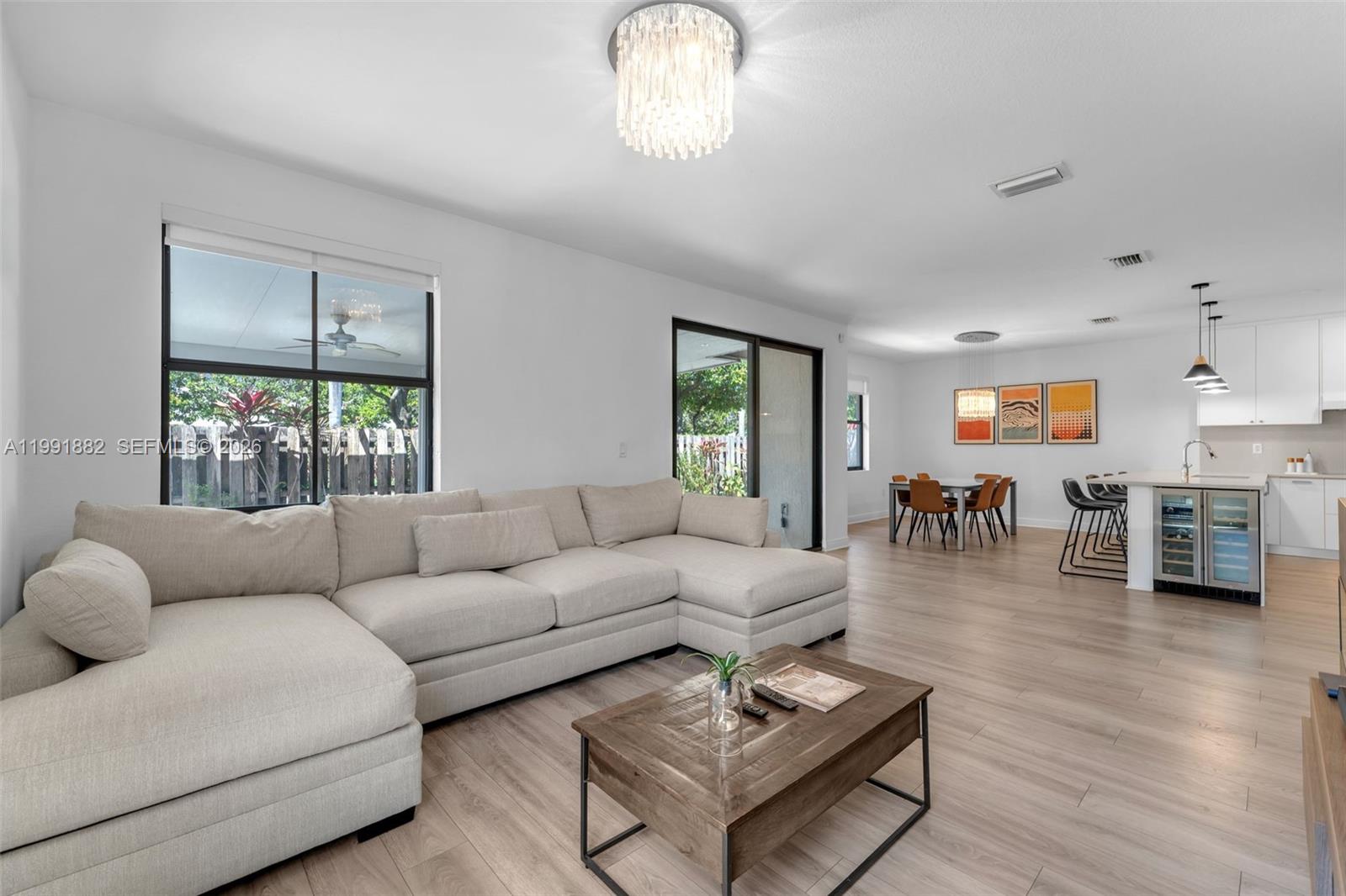 FONTAINEBLEAU WEST NORTH - Residential