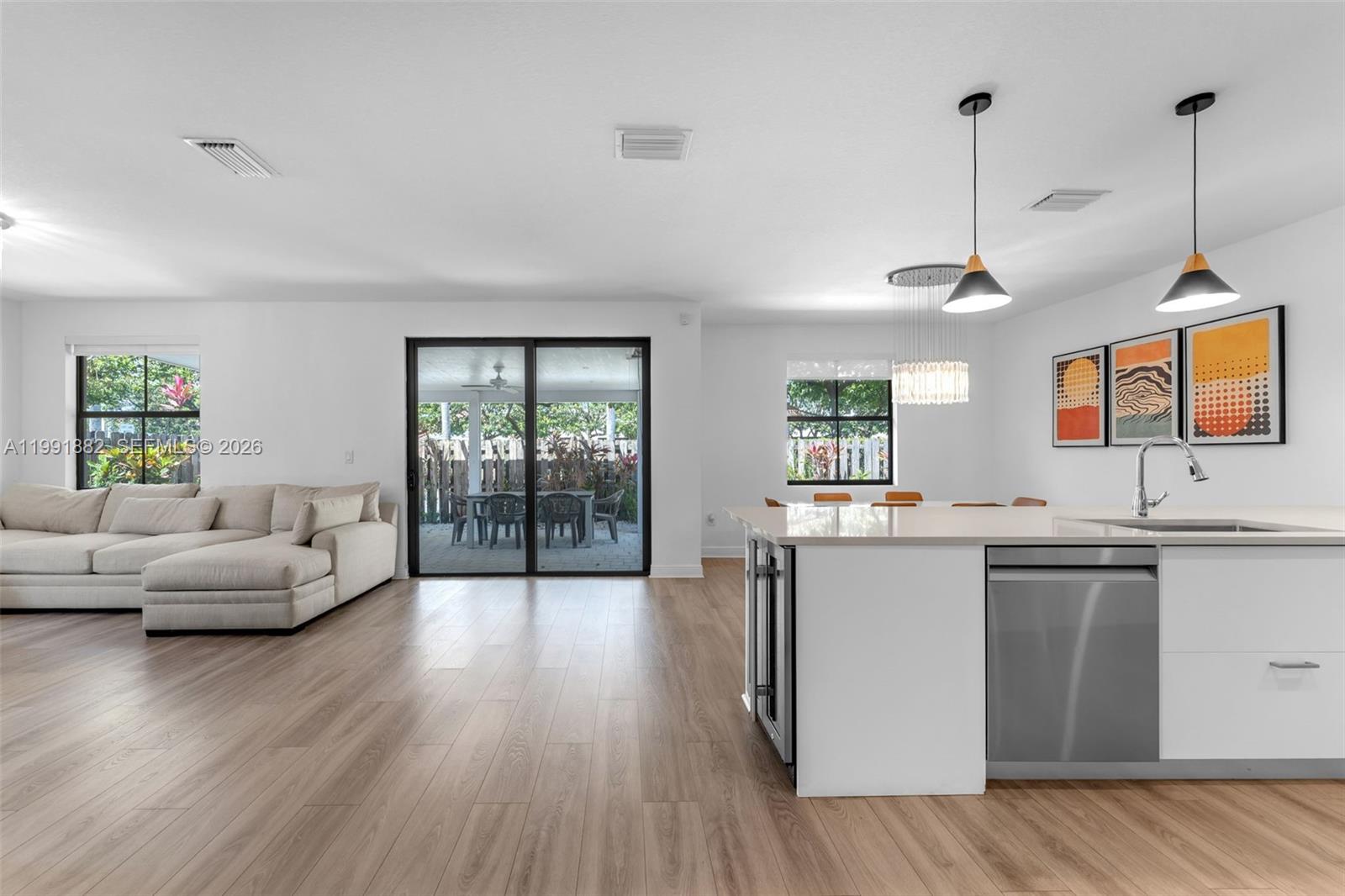 FONTAINEBLEAU WEST NORTH - Residential