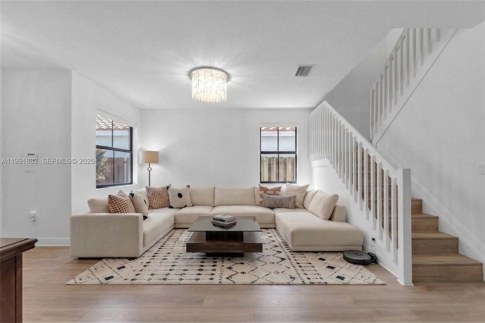 FONTAINEBLEAU WEST NORTH - Residential