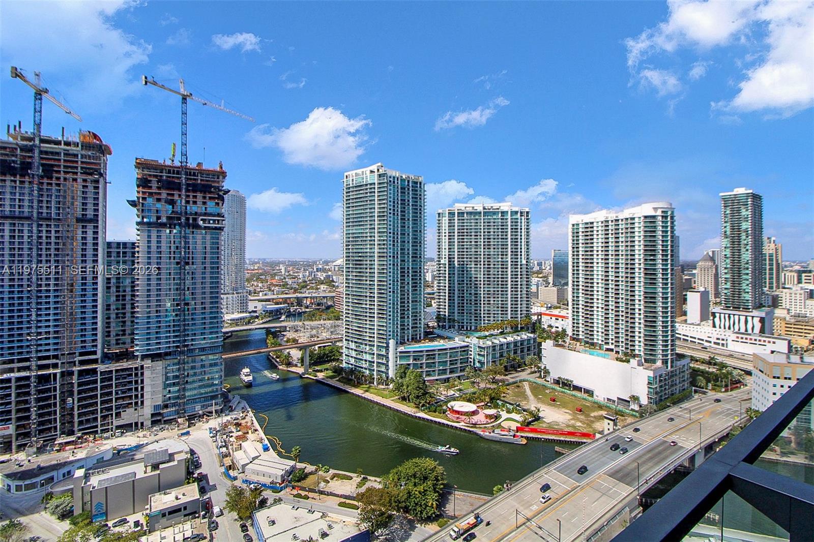 REACH CONDO - Residential