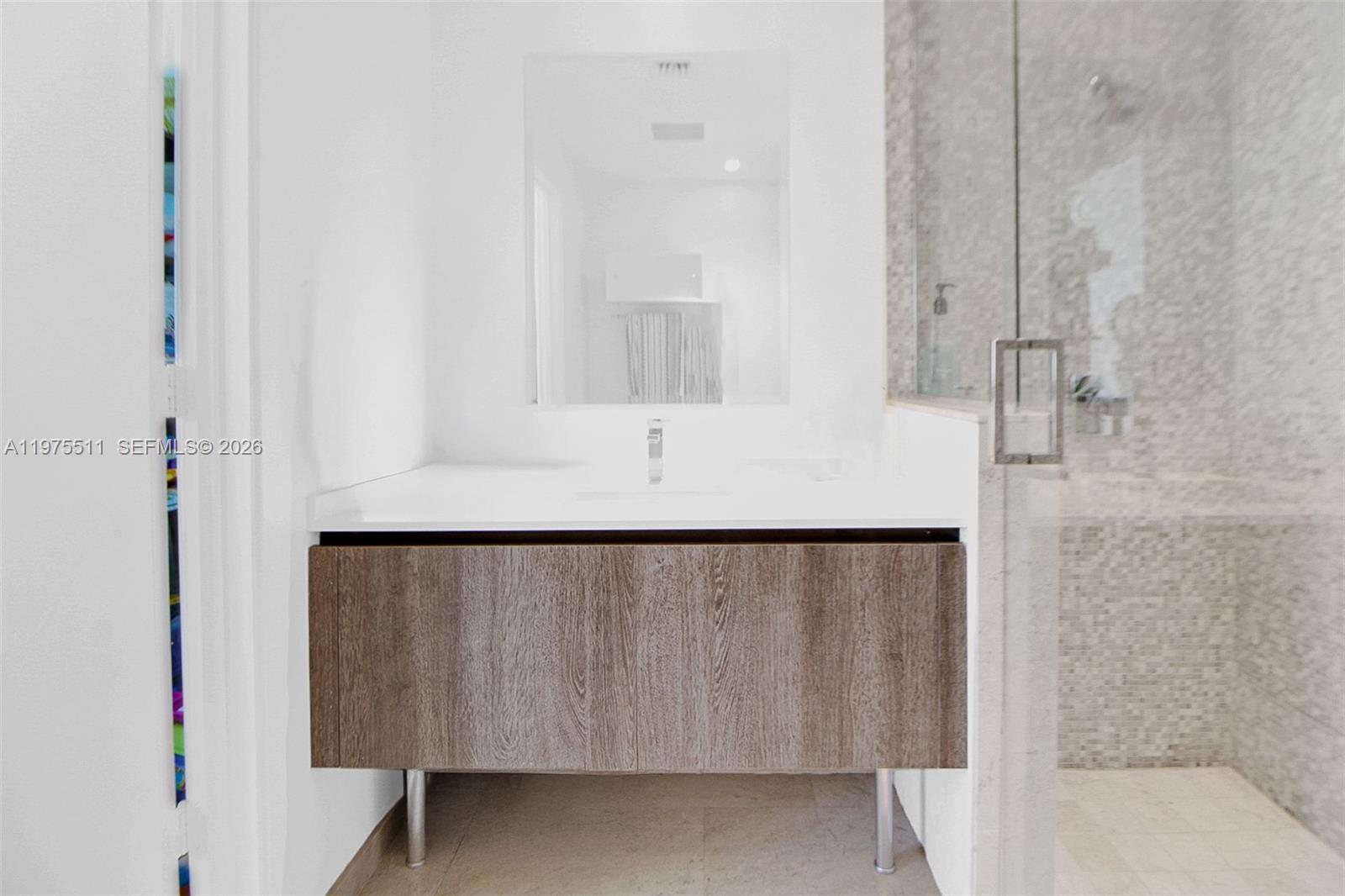 REACH CONDO - Residential