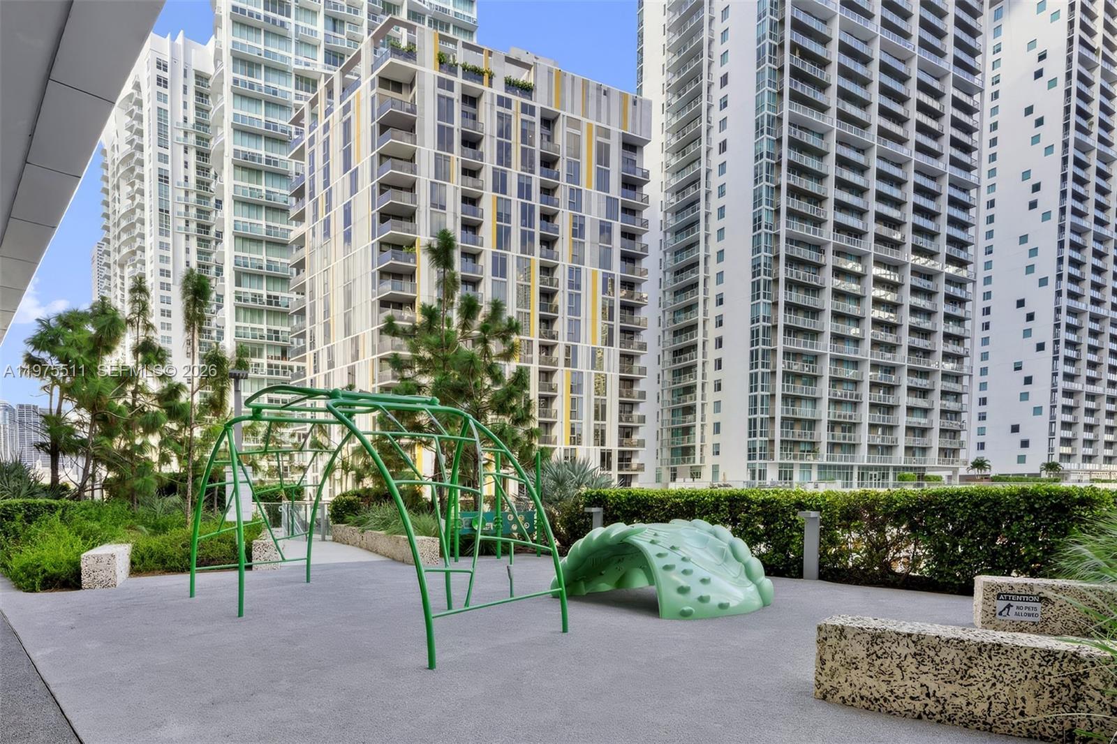 REACH CONDO - Residential