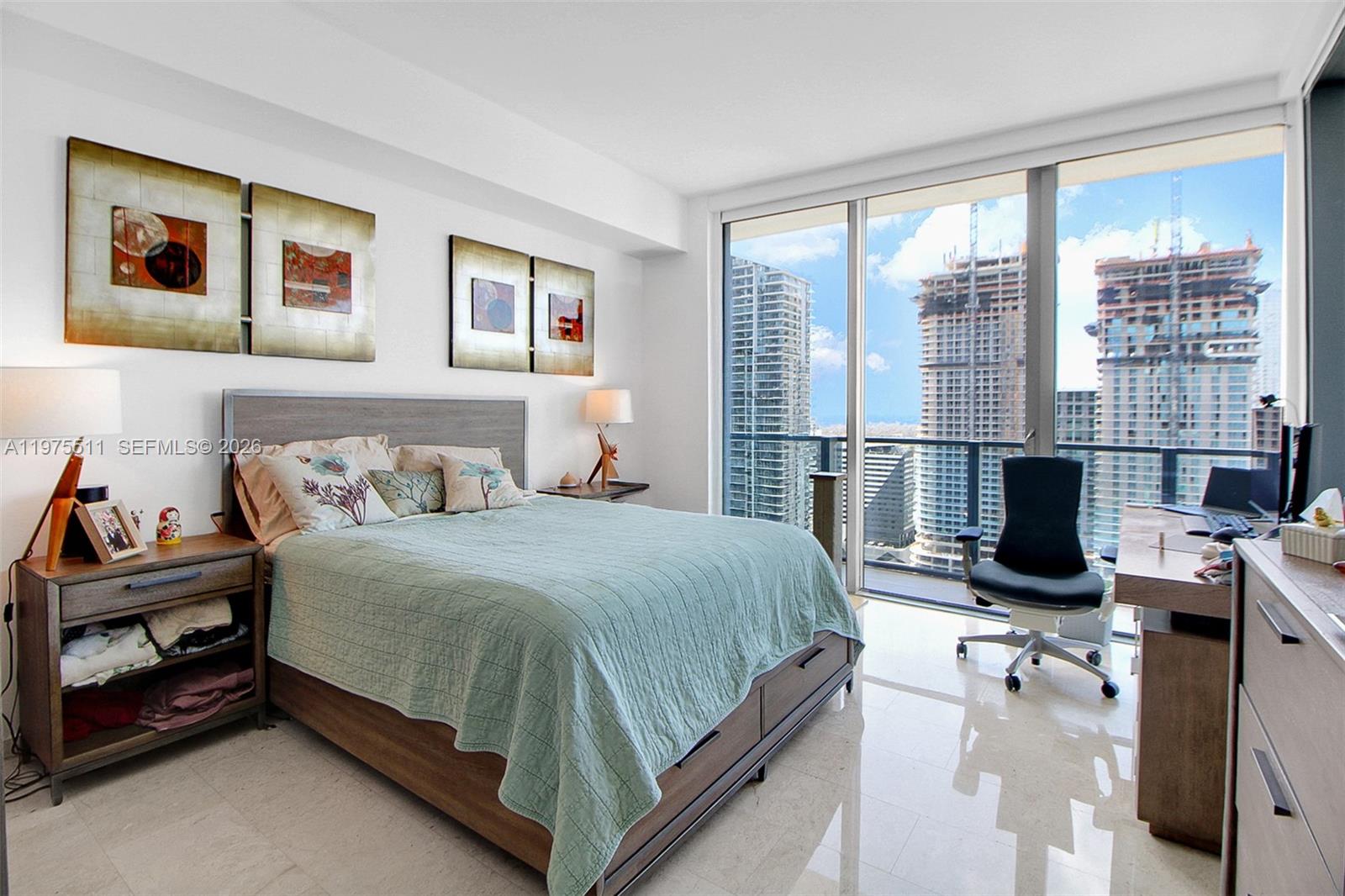 REACH CONDO - Residential