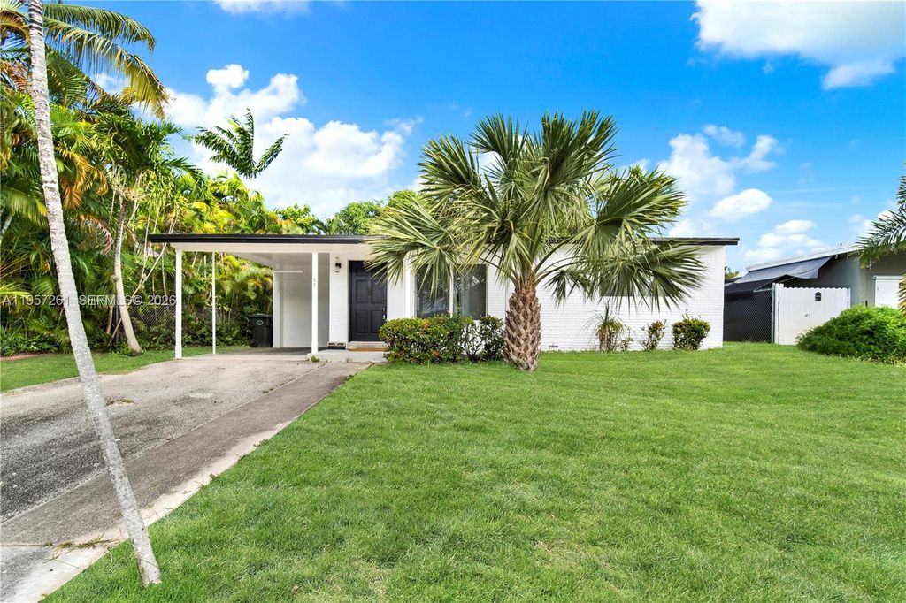 Photo of 51 NE 56th Ct, Oakland Park, FL 33334 (MLS # A11957261)