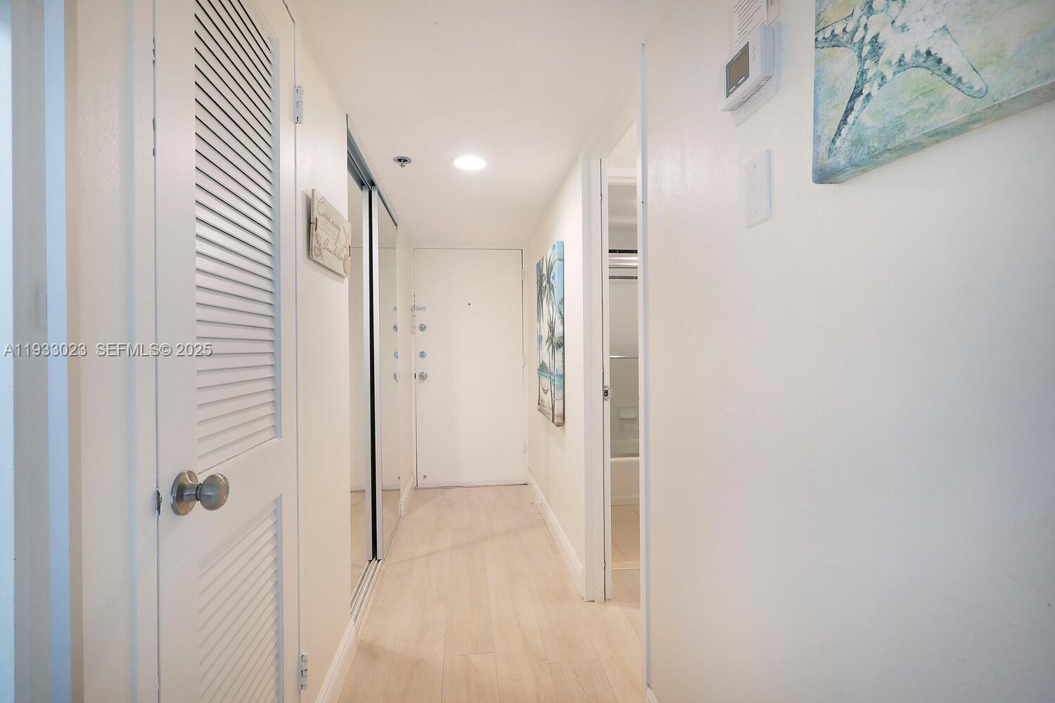 THE DECOPLAGE CONDO - Residential Lease