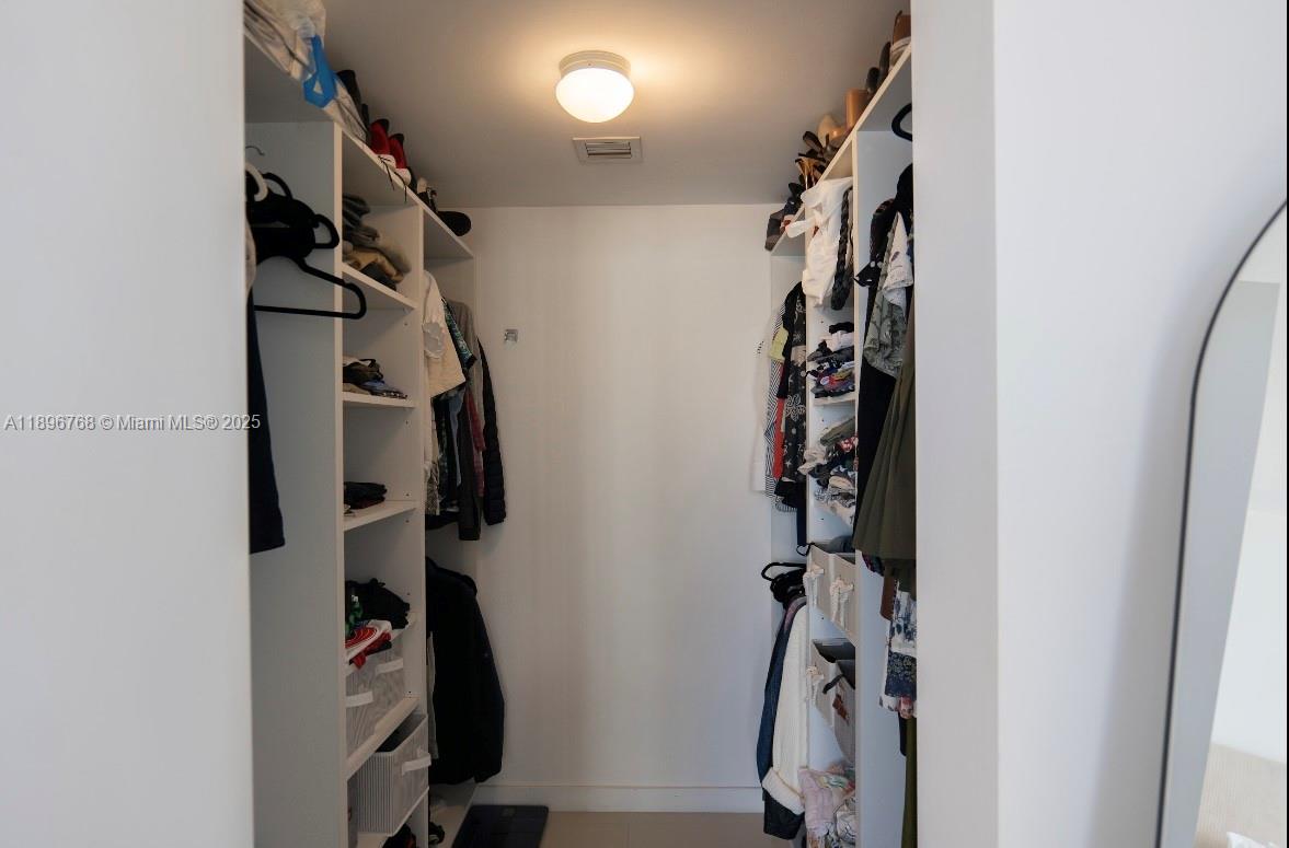 ARIA ON THE BAY CONDO - Residential