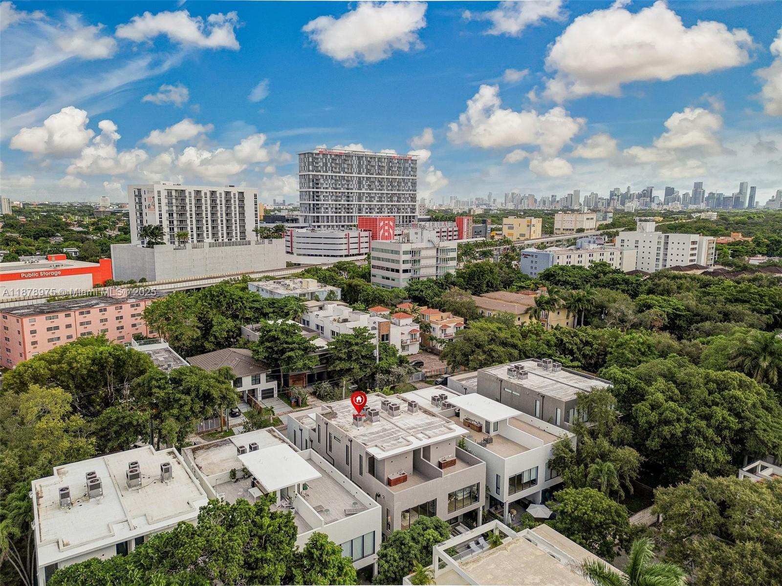 PALM TERRACE - Residential