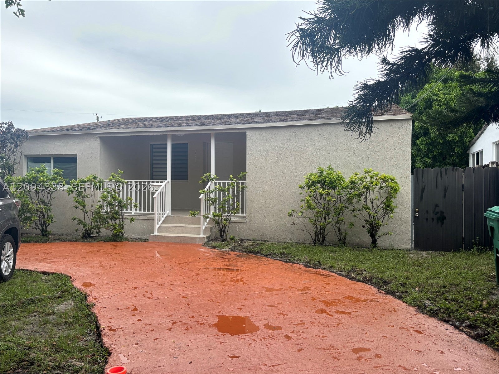 2931 SW 19th Ter