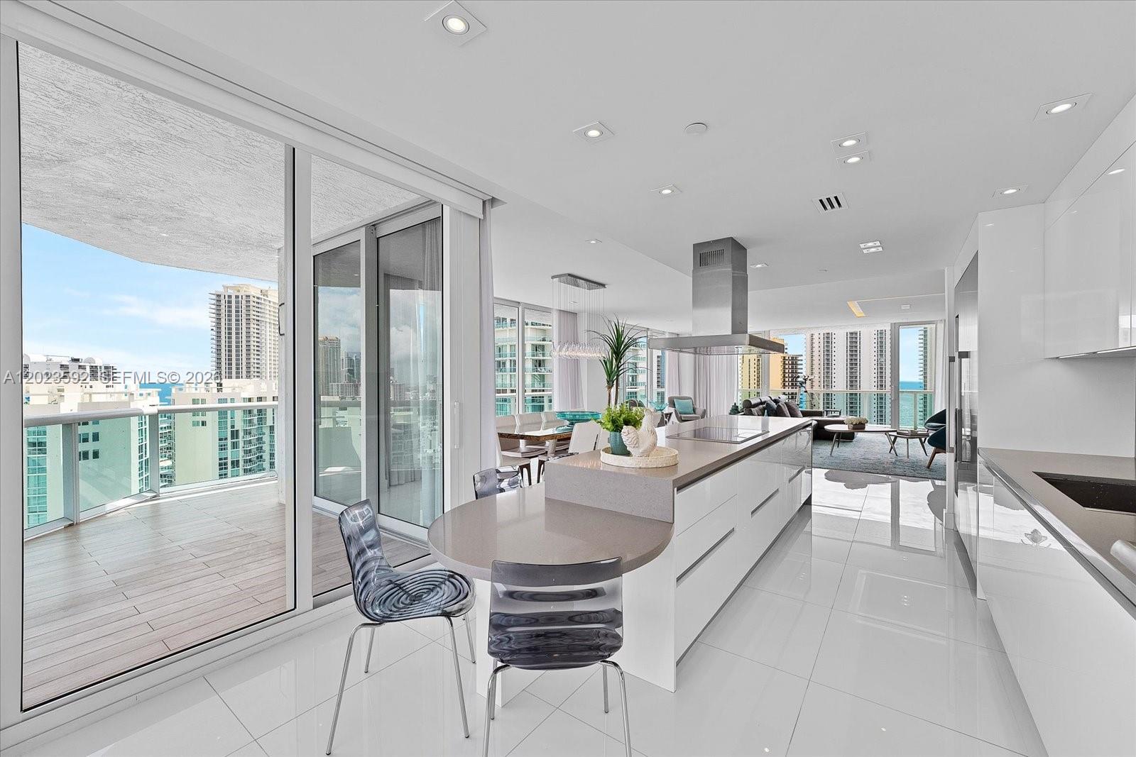 OCEANIA V CONDO - Residential