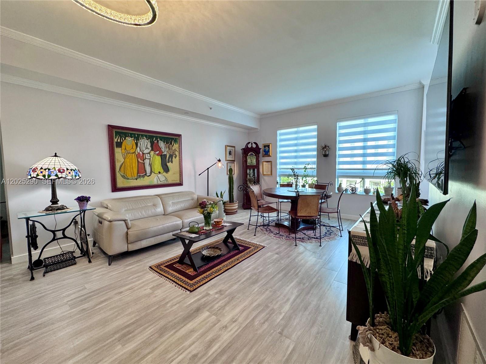 TOSCANO CONDO - Residential