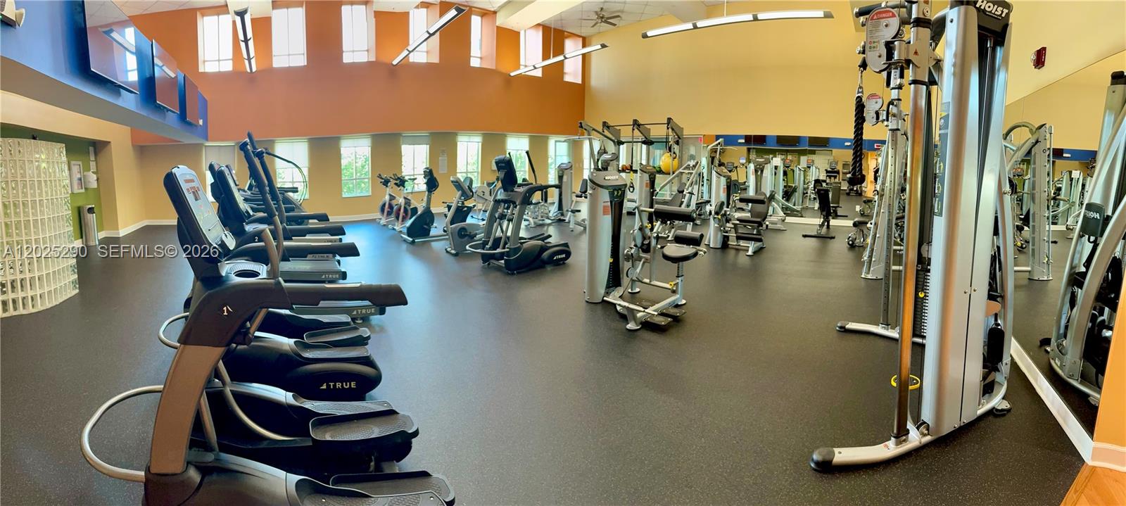 TOSCANO CONDO - Residential