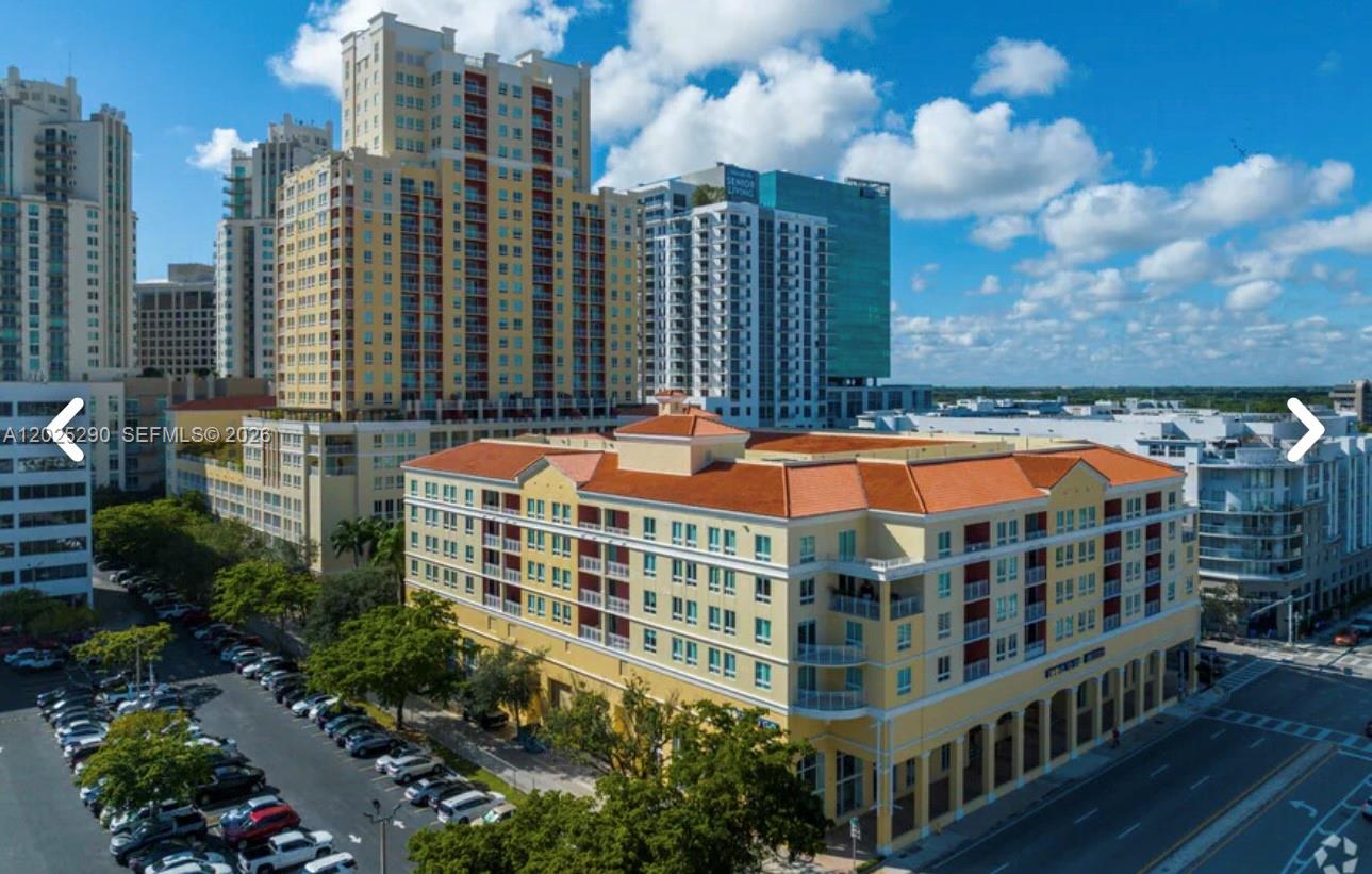 TOSCANO CONDO - Residential