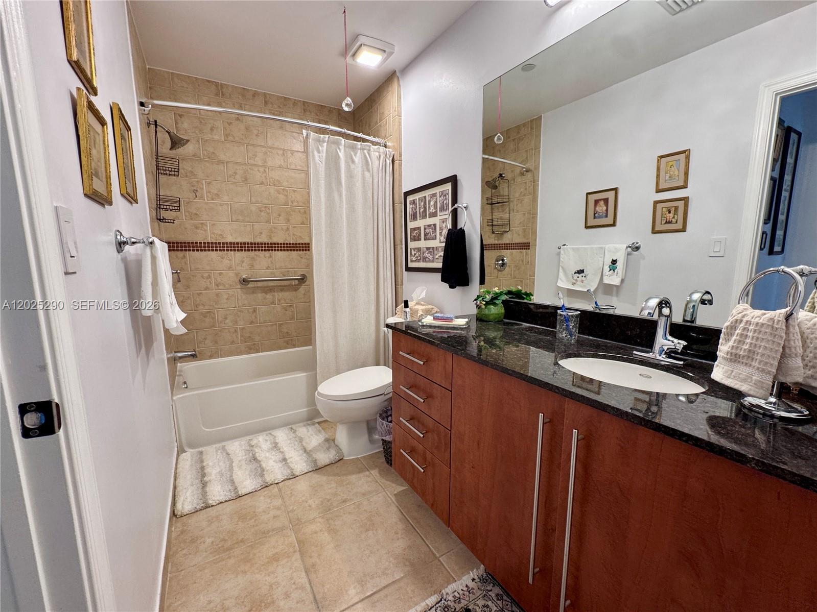 TOSCANO CONDO - Residential