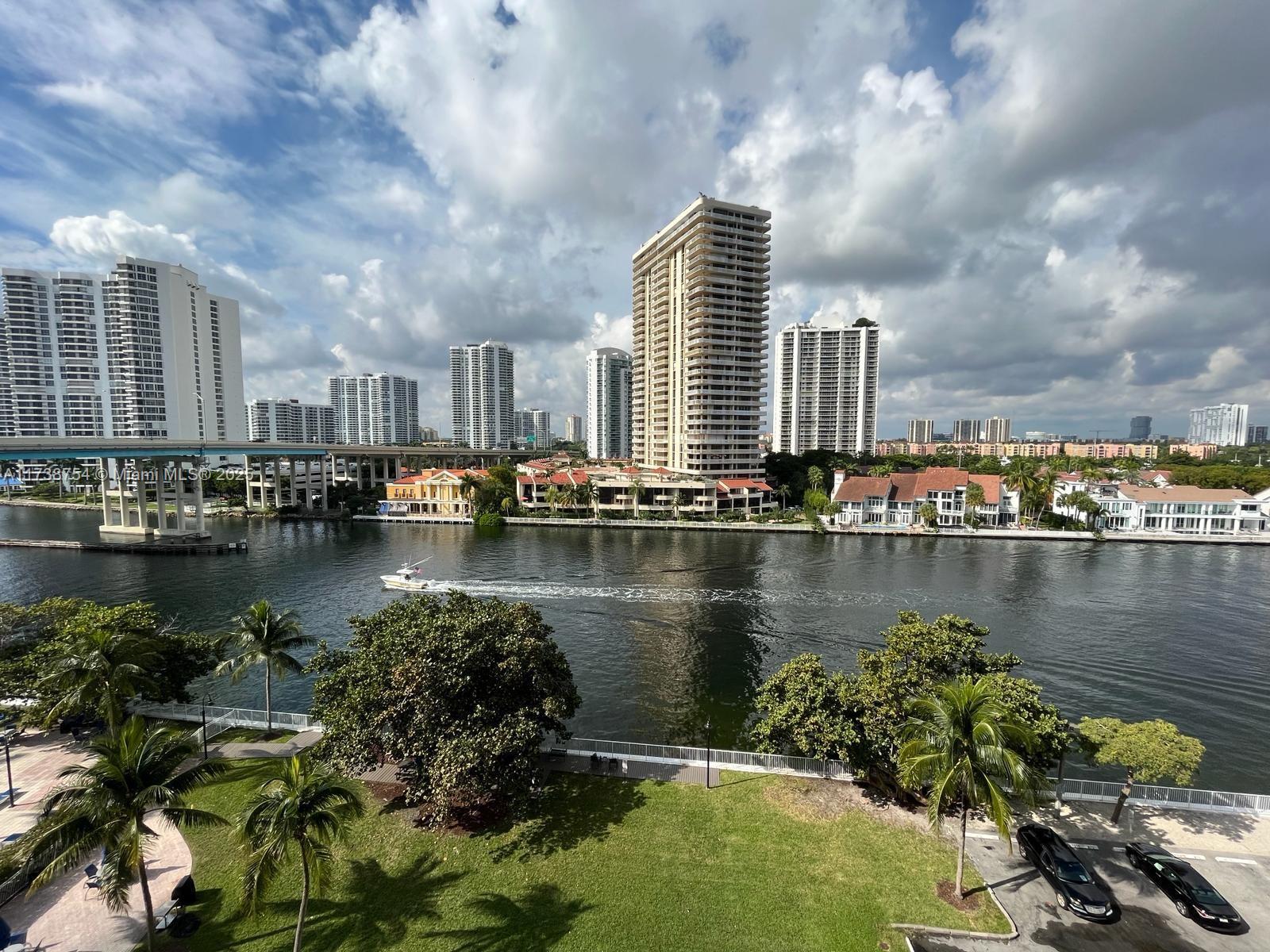 OCEANVIEW BUILDING A COND - Residential