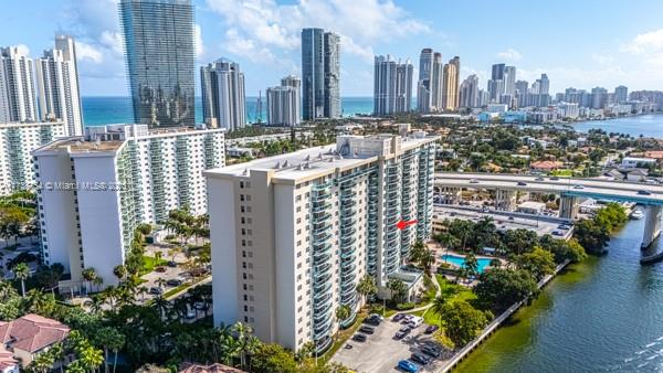 OCEANVIEW BUILDING A COND - Residential