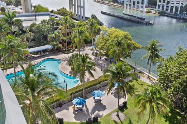 OCEANVIEW BUILDING A COND - Residential