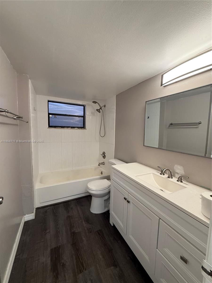 ABBOTT GARDENS CONDO - Residential Lease