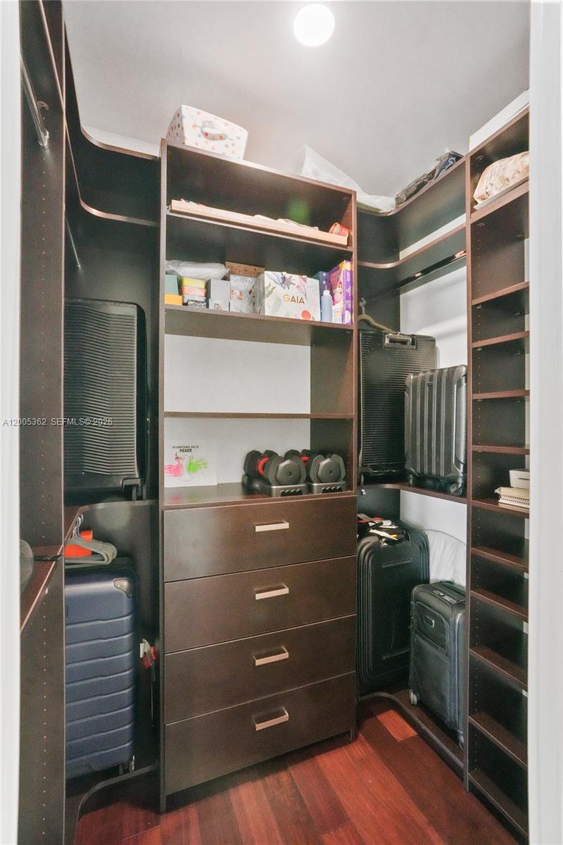 BISCAYNE KEY ESTATES - Residential