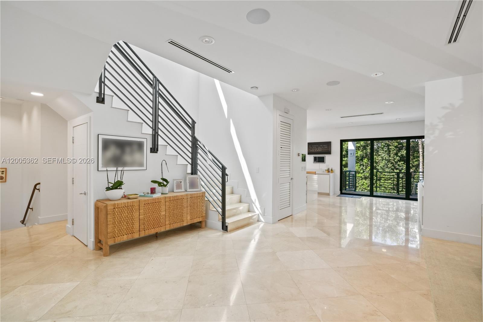 BISCAYNE KEY ESTATES - Residential