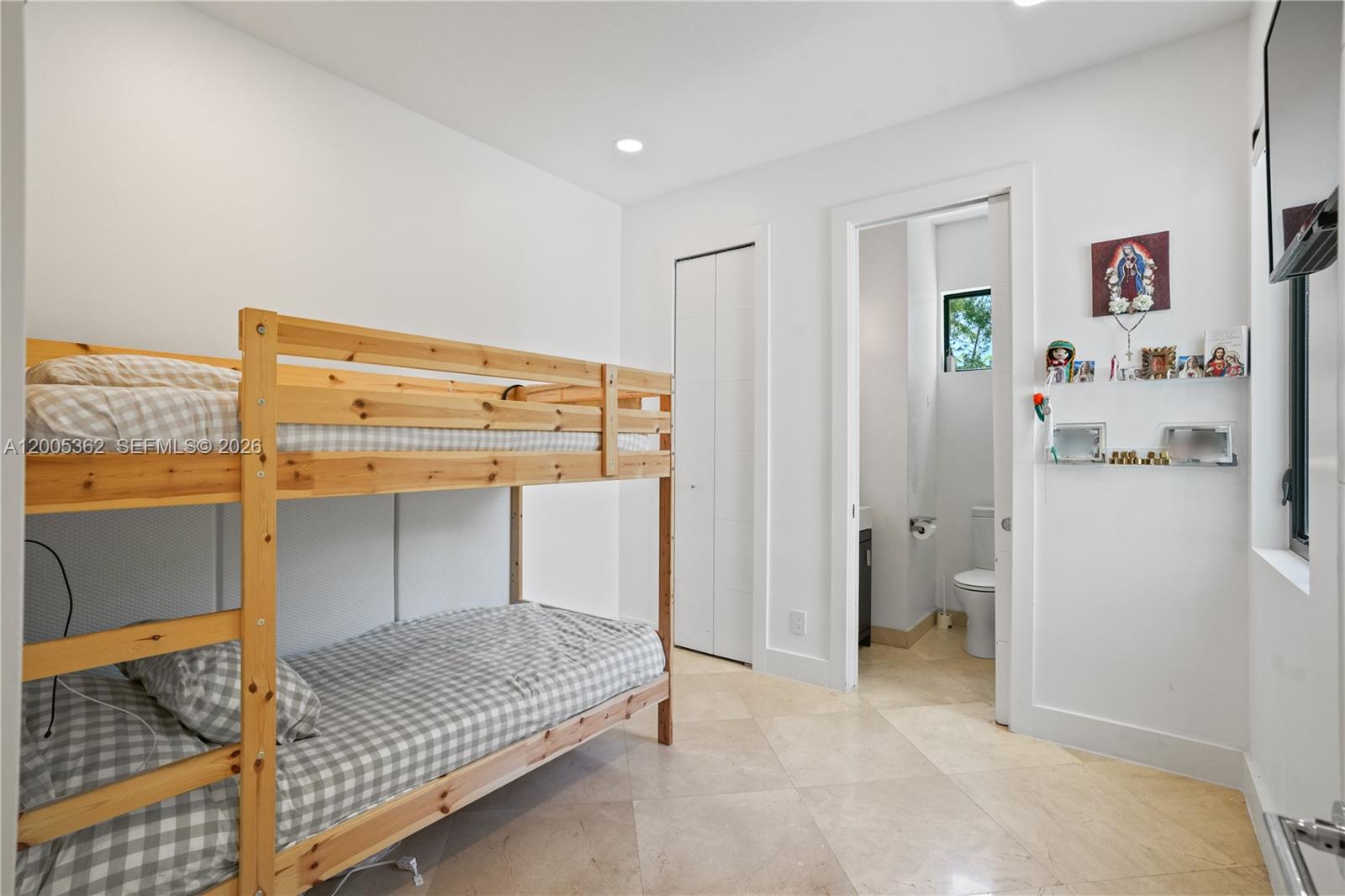 BISCAYNE KEY ESTATES - Residential