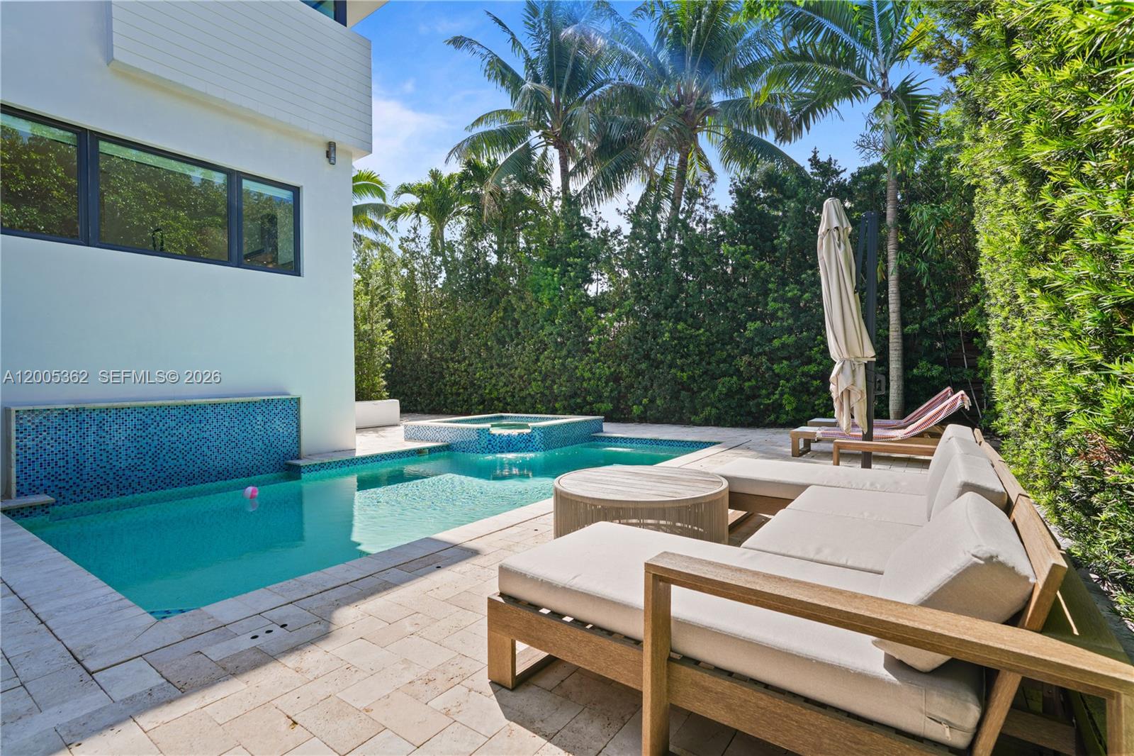 BISCAYNE KEY ESTATES - Residential