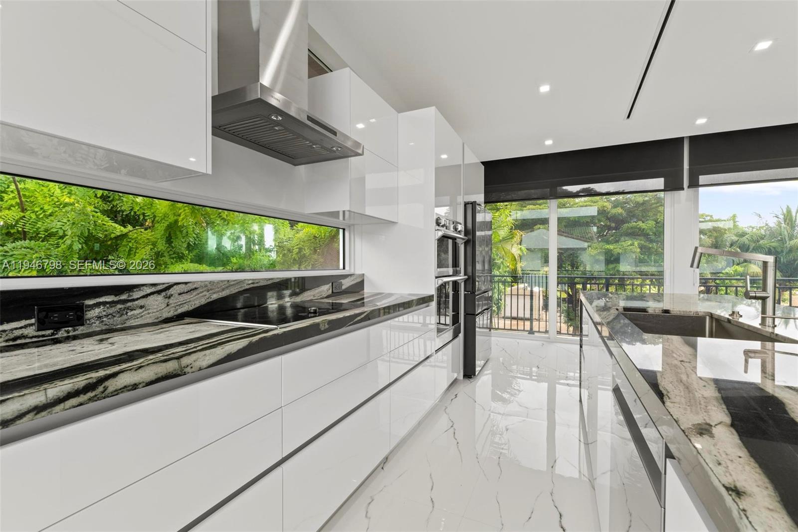 SWEETWATER ESTS SUB - Residential