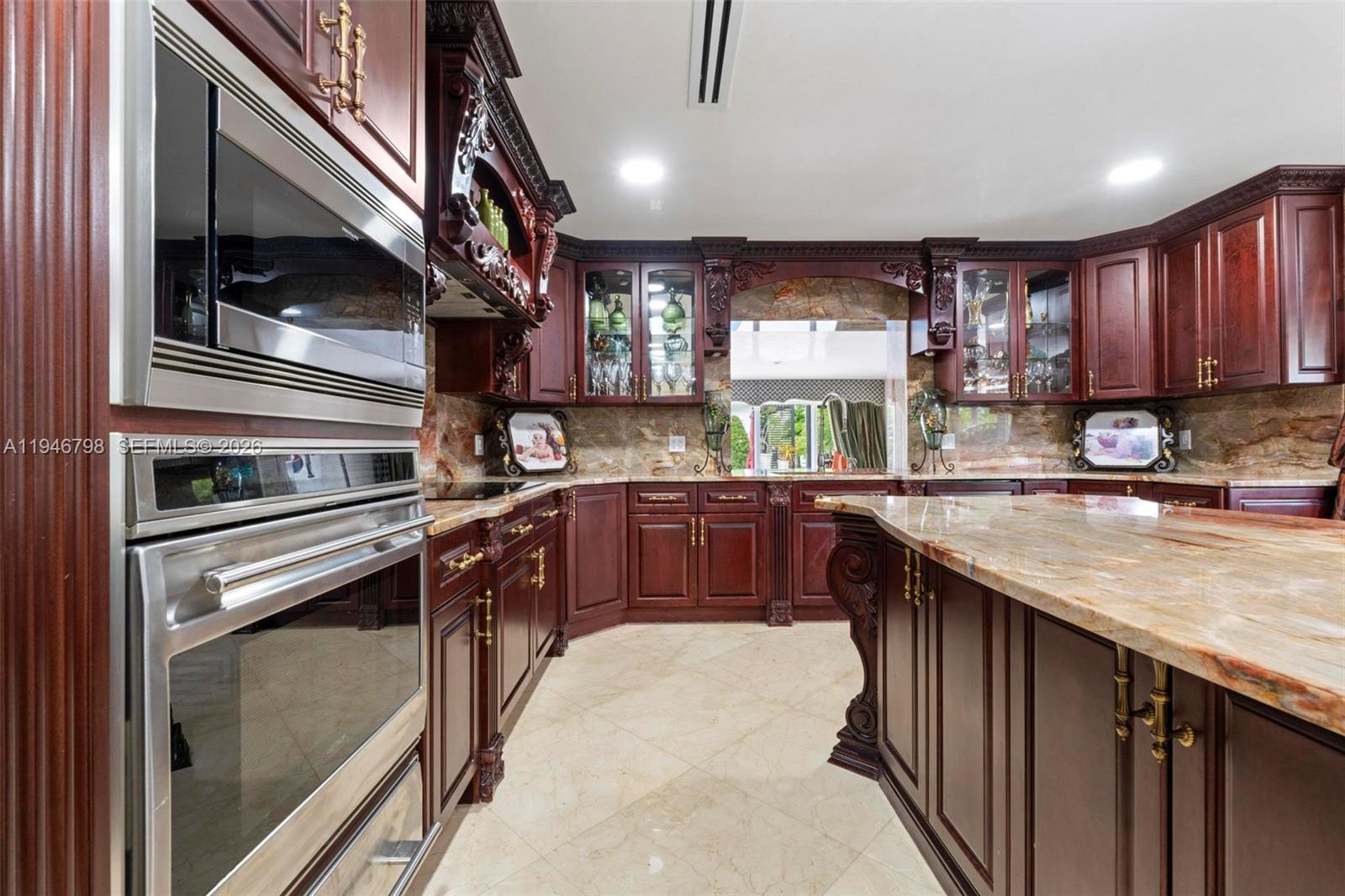 SWEETWATER ESTS SUB - Residential