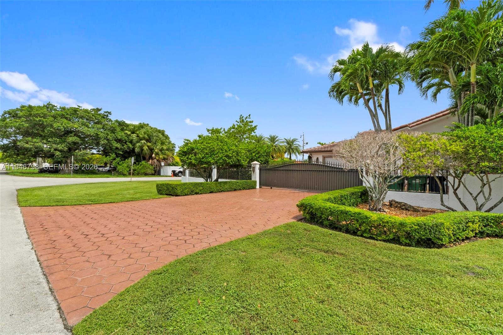 SWEETWATER ESTS SUB - Residential