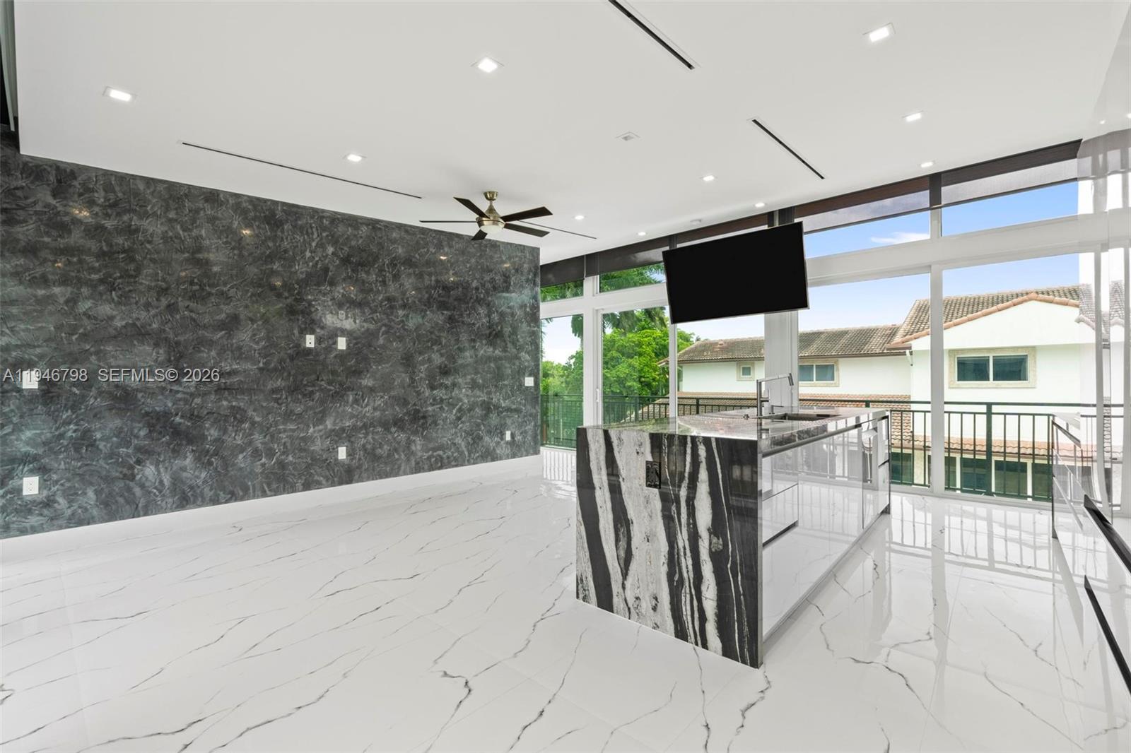 SWEETWATER ESTS SUB - Residential