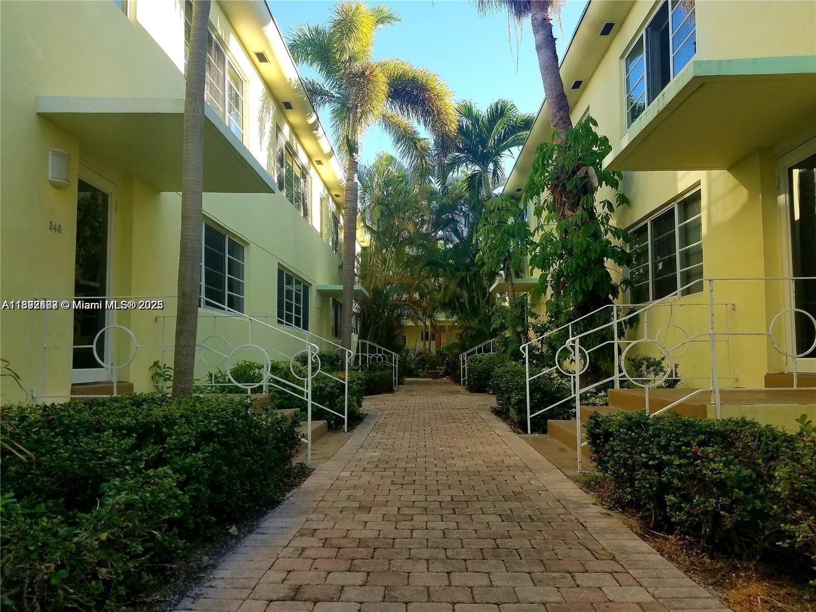 RITZ ROYAL PALM CONDO - Residential Lease