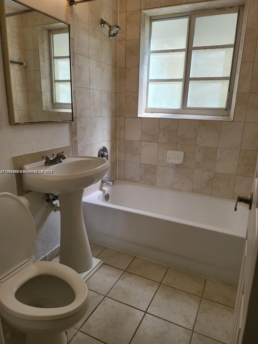 RITZ ROYAL PALM CONDO - Residential Lease