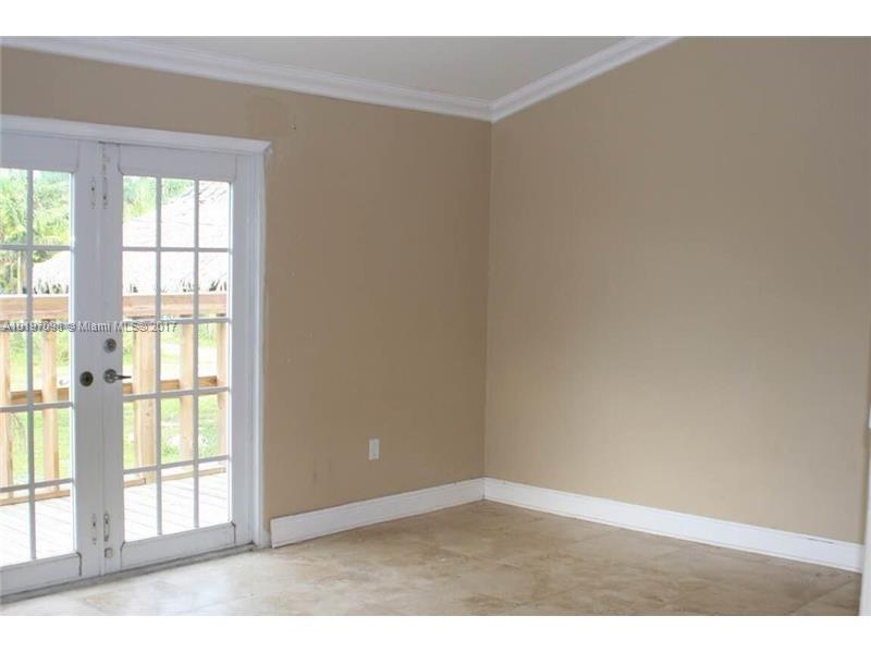 Tropical Fruit Groves Sec - Residential