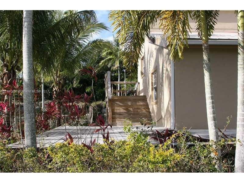 Tropical Fruit Groves Sec - Residential