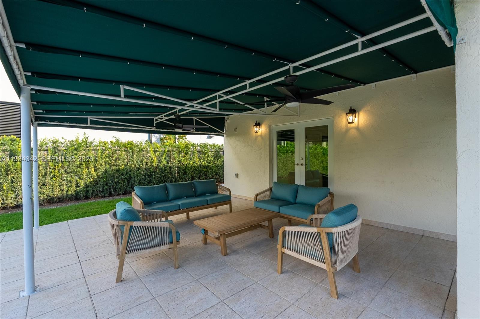 ROYAL PALM NORTH 1ST ADDN - Residential