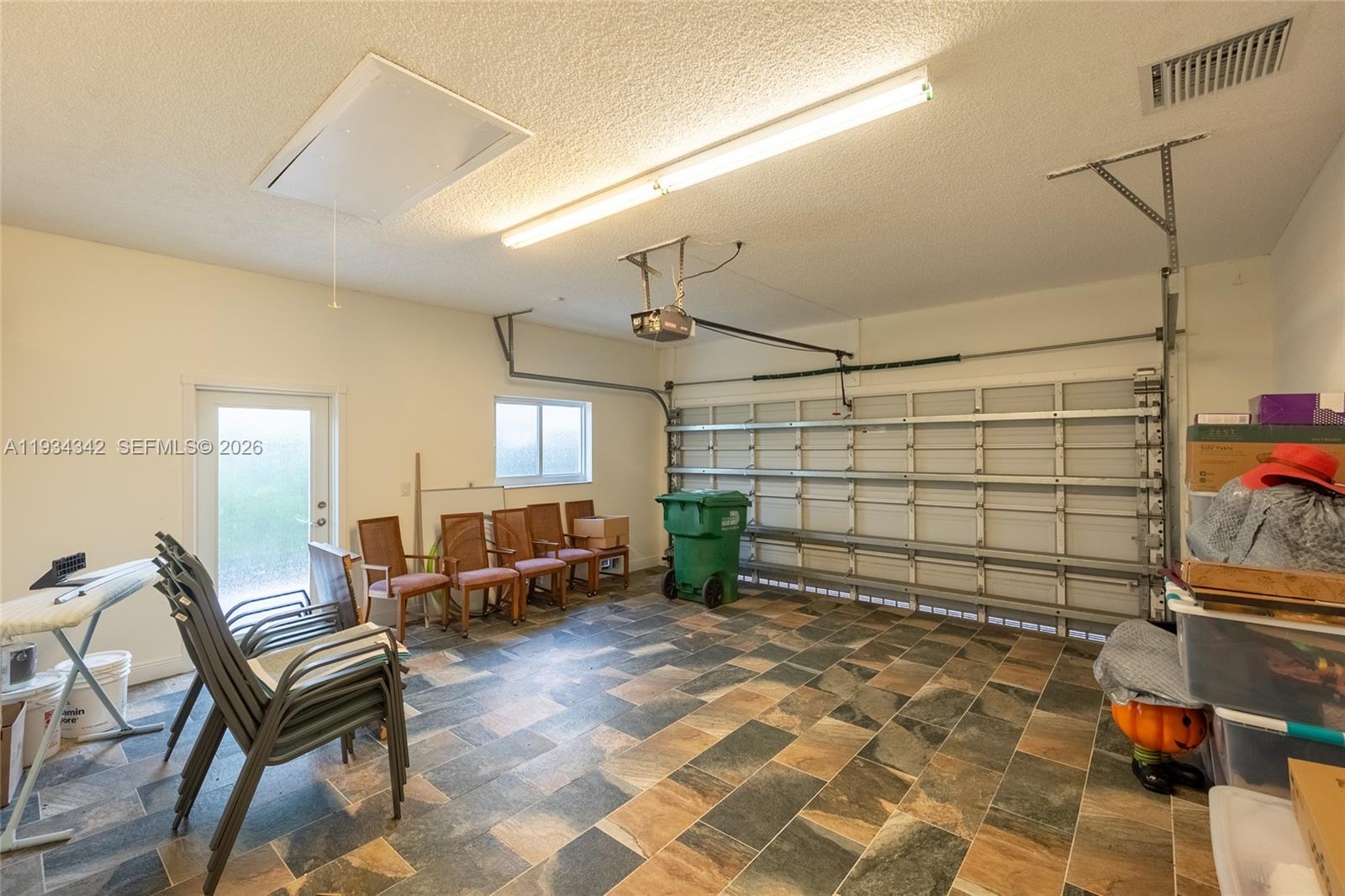 ROYAL PALM NORTH 1ST ADDN - Residential