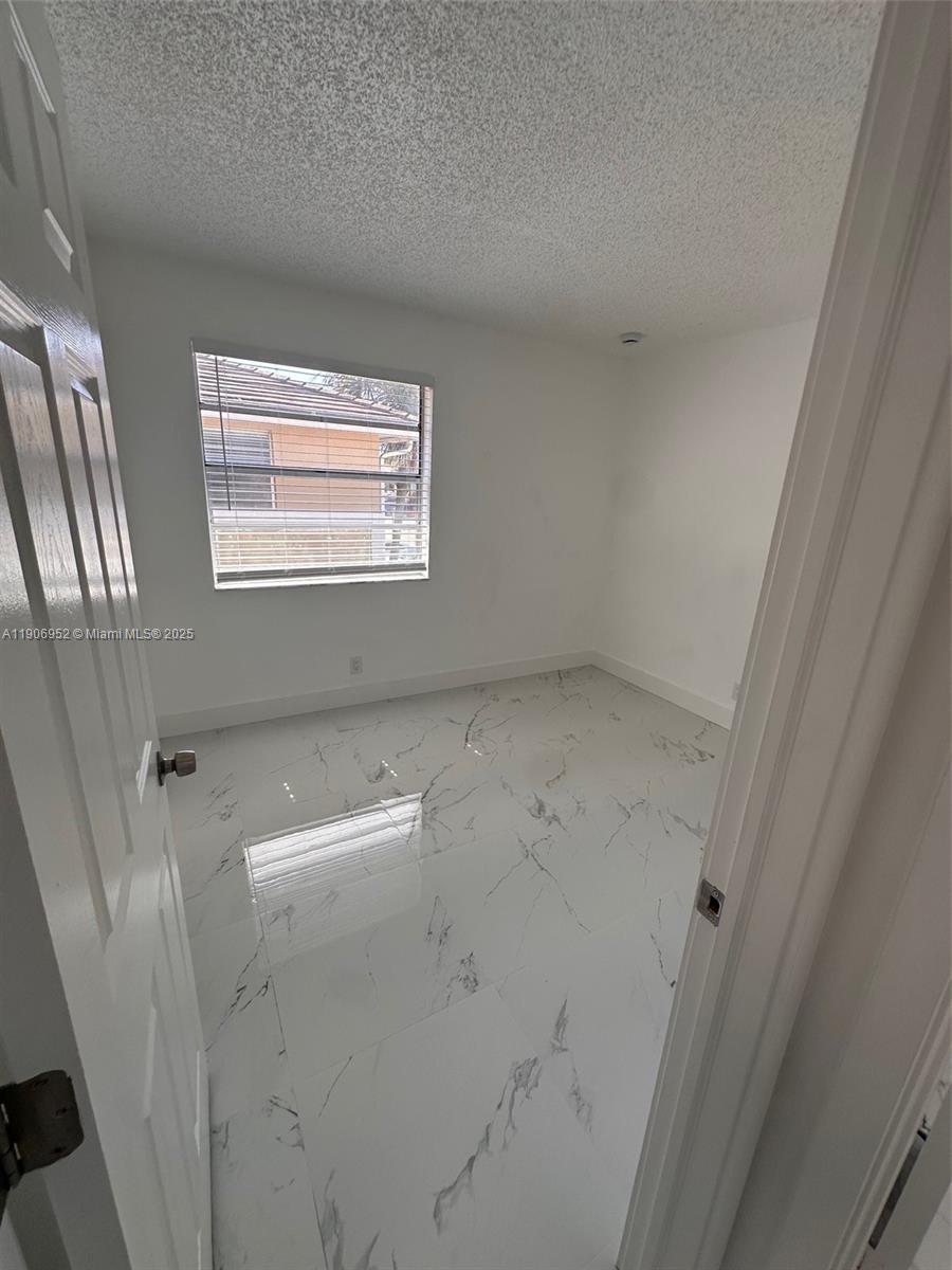 LAKEWOOD VILLAGE - Residential Lease