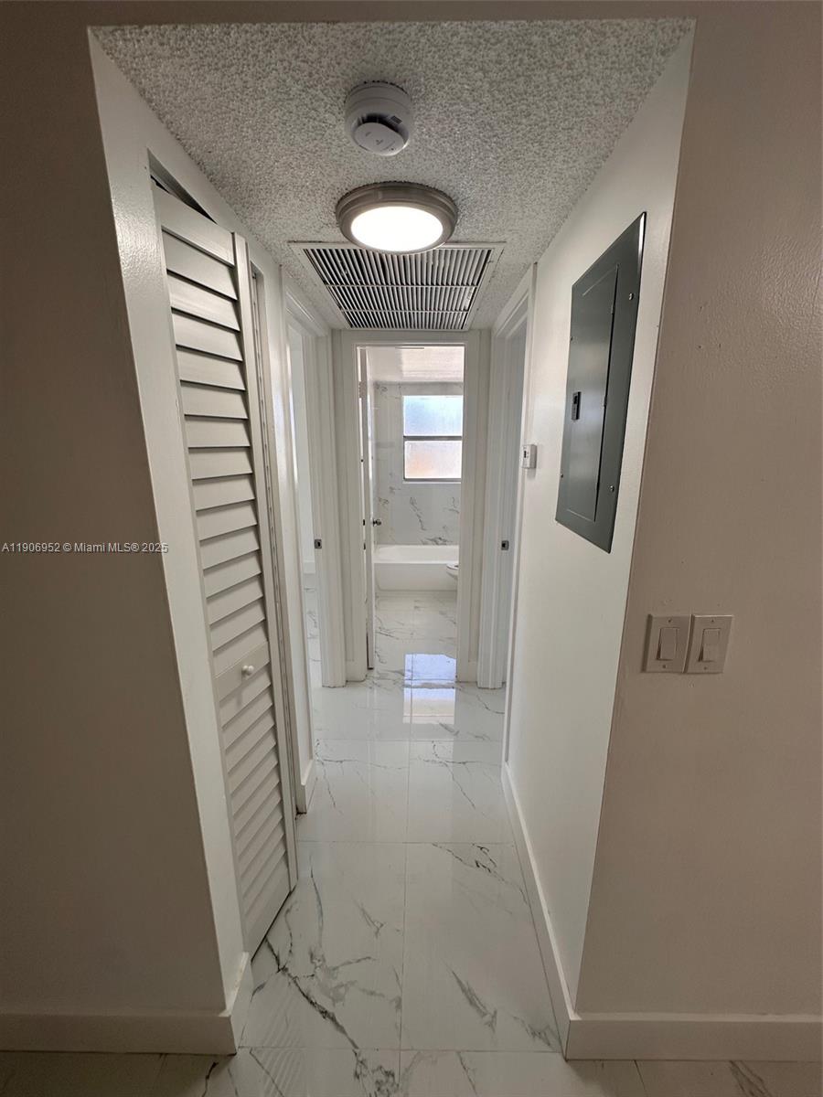 LAKEWOOD VILLAGE - Residential Lease