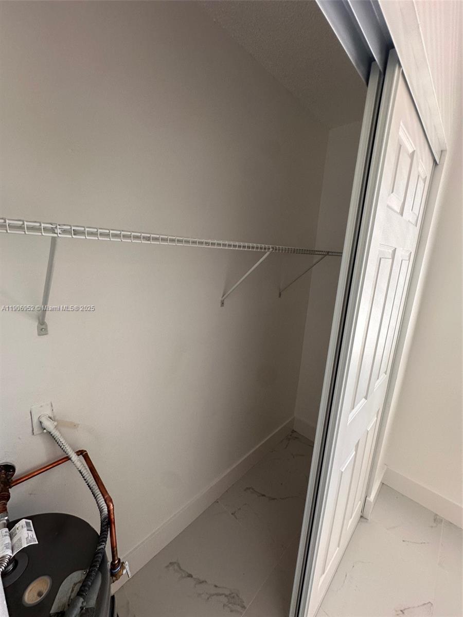 LAKEWOOD VILLAGE - Residential Lease