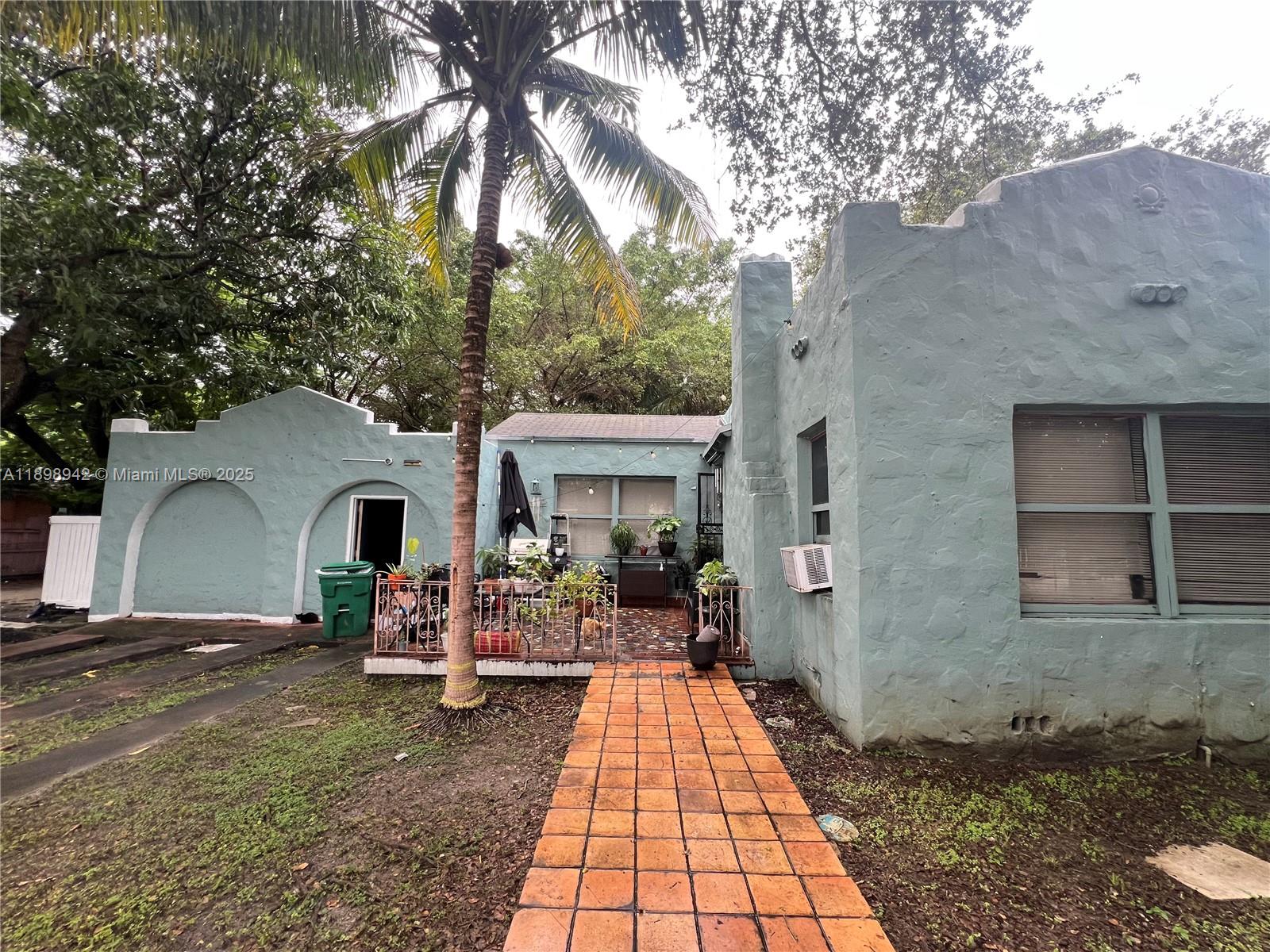 1361 NW 32nd St, Miami, FL, 33142/$675,000 1 1361 NW 32nd St